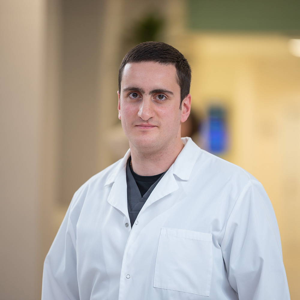 Артур Гарибян