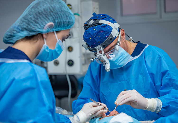 Оториноларингология